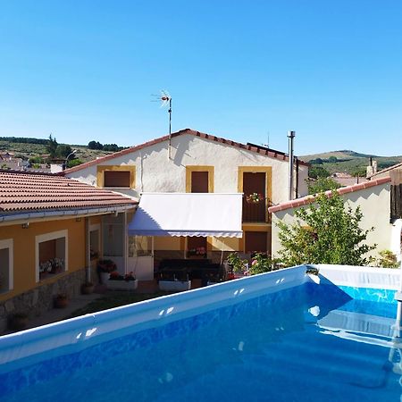 Casa Rural Los 7 Pinos De Gredos Наваредонда де Гредос Екстериор снимка