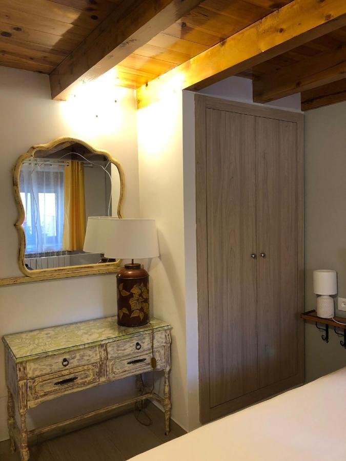 Casa Rural Los 7 Pinos De Gredos Наваредонда де Гредос Екстериор снимка