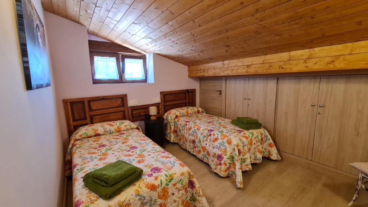 Casa Rural Los 7 Pinos De Gredos Наваредонда де Гредос Екстериор снимка