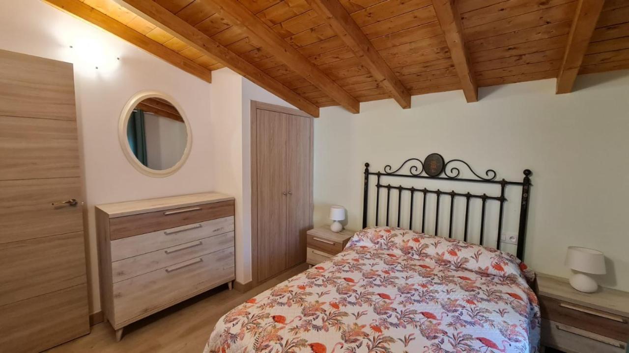 Casa Rural Los 7 Pinos De Gredos Наваредонда де Гредос Екстериор снимка