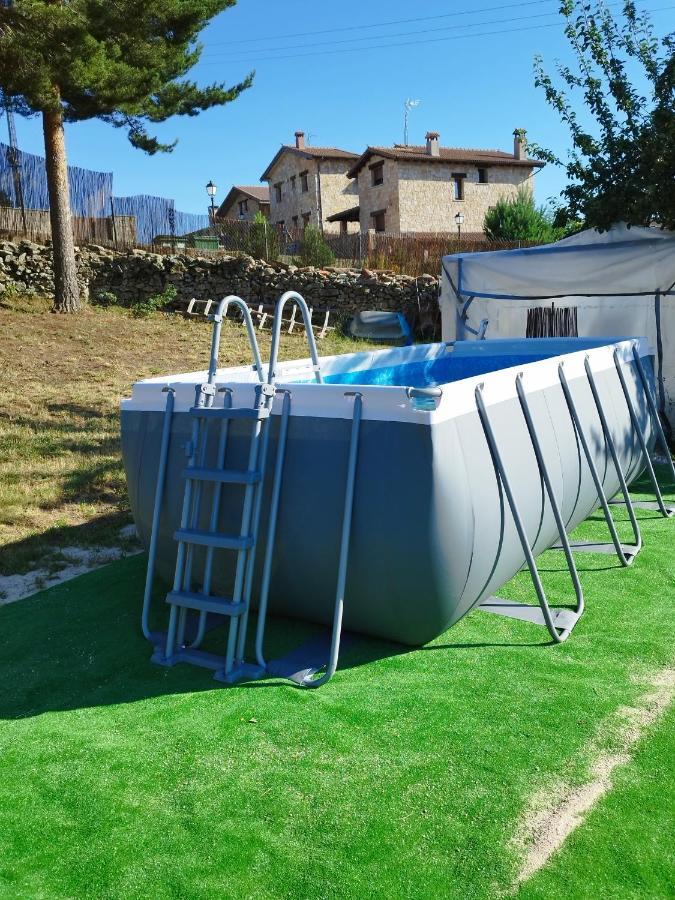 Casa Rural Los 7 Pinos De Gredos Наваредонда де Гредос Екстериор снимка
